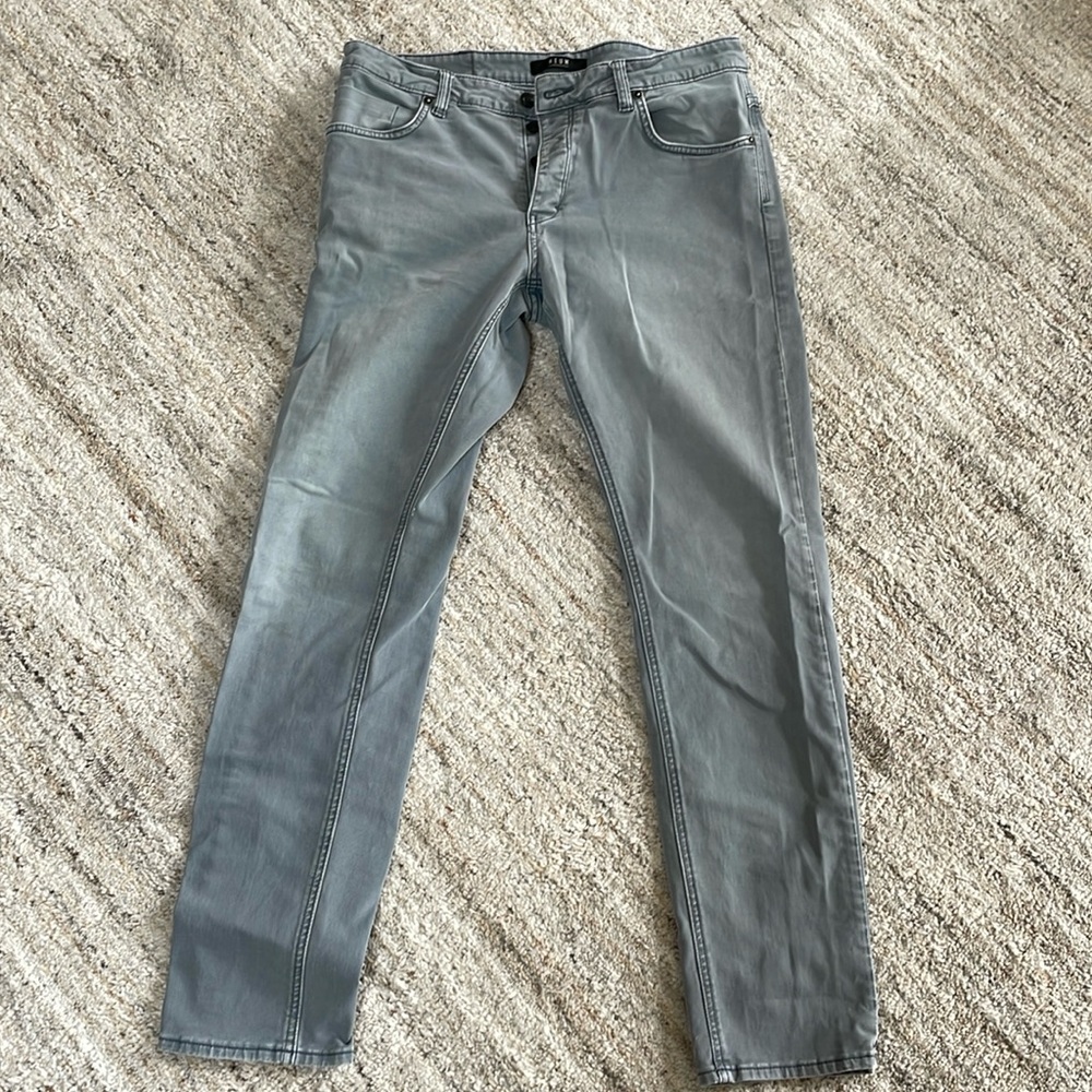 Neuw jeans. Soft. No flaws